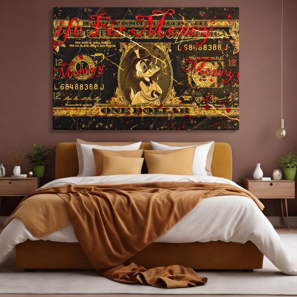 Tablou canvas cu tablou canvas cu donald duck si bancnota de un dolar, fara rama, pe sasiu de lemn, pe perete intr-un dormitor